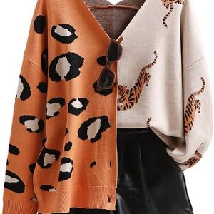 Two-Tone Animal Print V-Neck Sweater - Orange & Cream
